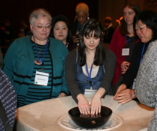 Grow 02 25 12 Worship at Commission on the Status of Women (640x537)