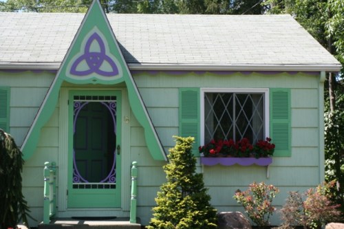 Purple Celtic symbol